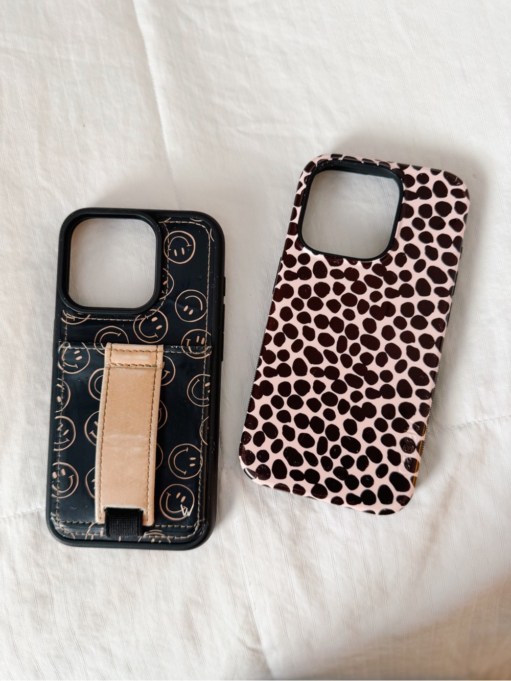 Walli & Caseli iPhone 15 Pro cases
Leopard and smiles
